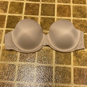 Maidenform strapless bra size 36B